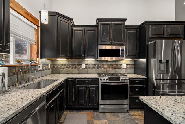 103 Crestview Dr, Colville, WA 99114