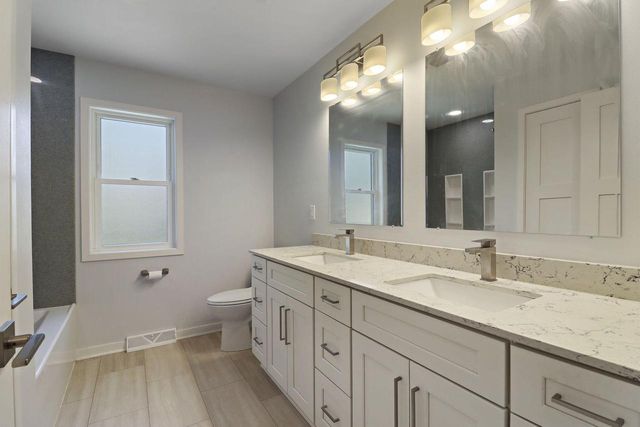 1237 Virginia STREET, Racine, WI 53405