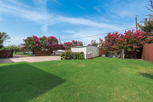101 Greenway Street, Sunnyvale, TX 75182