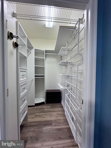 12221 SEAFORD CT, Woodbridge, VA 22192