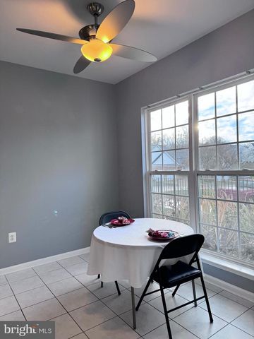 12221 SEAFORD CT, Woodbridge, VA 22192