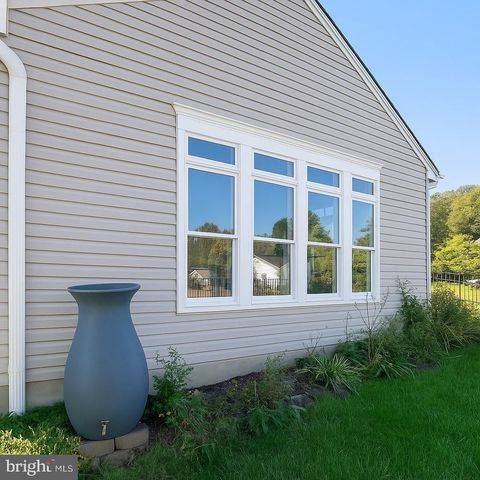 12221 SEAFORD CT, Woodbridge, VA 22192