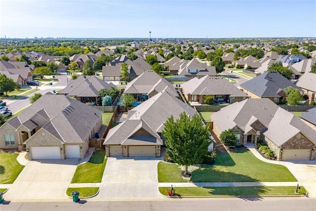 5908 NW 157th Street, Edmond, OK 73013