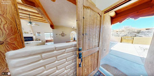 800 Penny Lane, Corrales, NM 87048