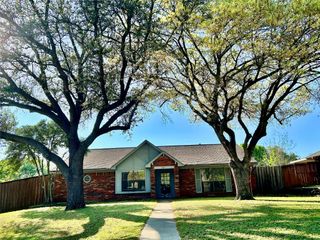 7305 Augusta Circle, Plano, TX 75025