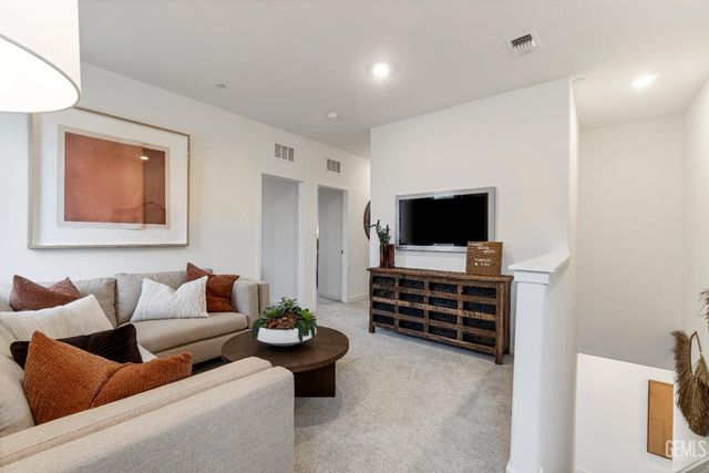 3830 Hickory Village Lane, Shafter, CA 93263