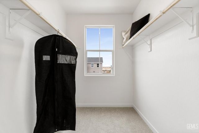 3830 Hickory Village Lane, Shafter, CA 93263