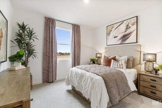 3830 Hickory Village Lane, Shafter, CA 93263