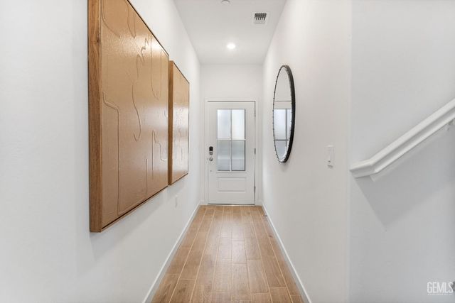 3830 Hickory Village Lane, Shafter, CA 93263