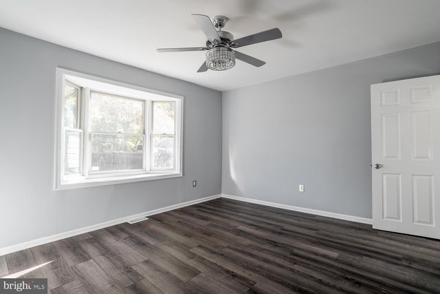 125 SCHOOLHOUSE TER, Mount Laurel, NJ 08054