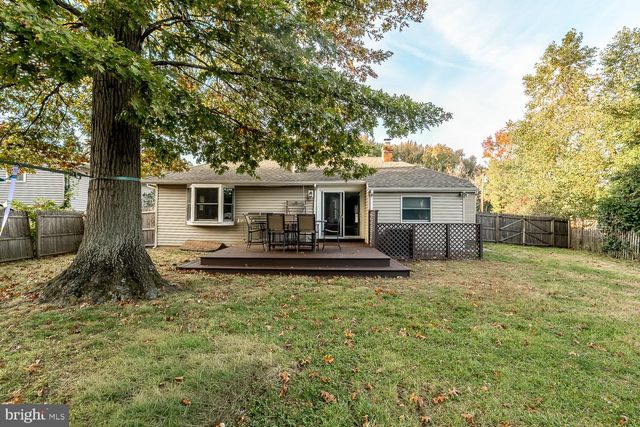 125 SCHOOLHOUSE TER, Mount Laurel, NJ 08054