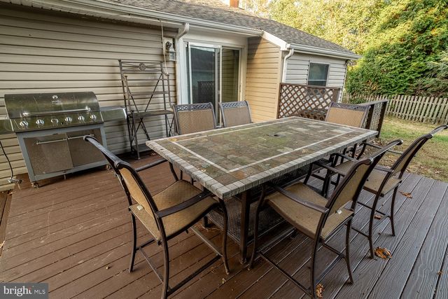 125 SCHOOLHOUSE TER, Mount Laurel, NJ 08054