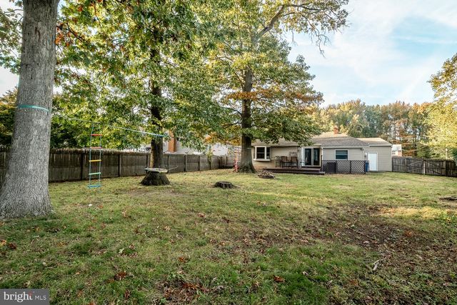 125 SCHOOLHOUSE TER, Mount Laurel, NJ 08054