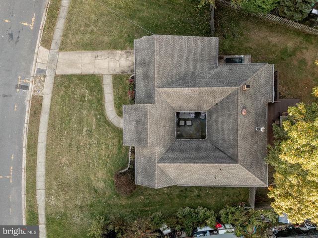 125 SCHOOLHOUSE TER, Mount Laurel, NJ 08054