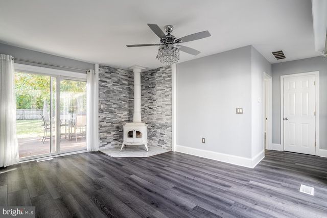 125 SCHOOLHOUSE TER, Mount Laurel, NJ 08054