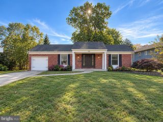 125 SCHOOLHOUSE TER, Mount Laurel, NJ 08054