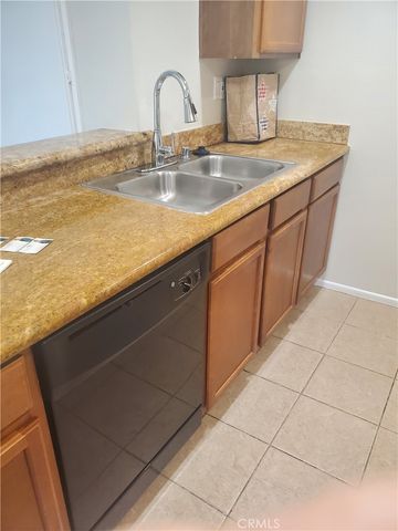 1110 W Blaine 107, Riverside, CA 92507