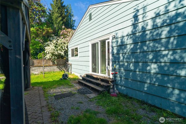 2043 Bethel Street NE, Olympia, WA 98506