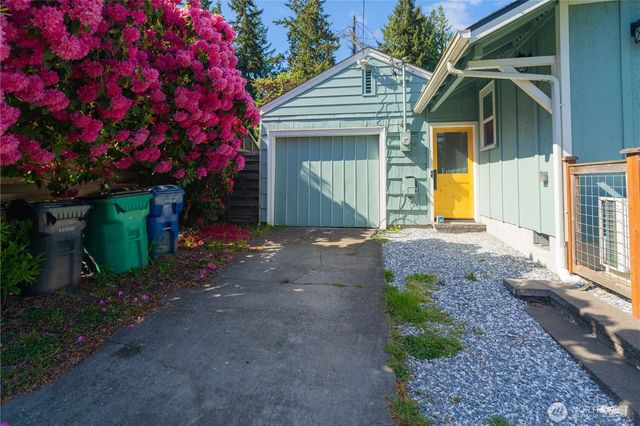 2043 Bethel Street NE, Olympia, WA 98506
