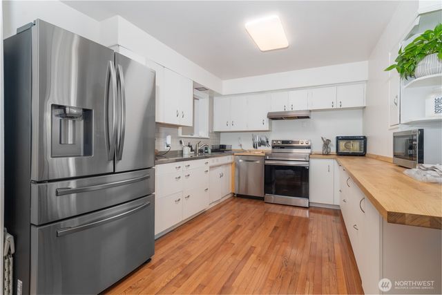 2043 Bethel Street NE, Olympia, WA 98506