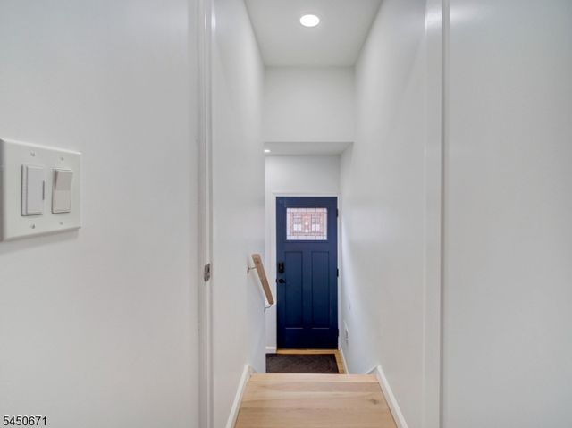 21 N 18th St, Kenilworth Boro, NJ 07033