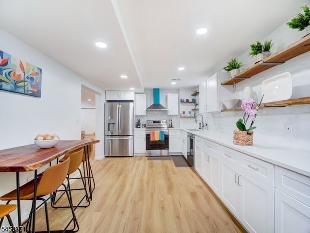 21 N 18th St, Kenilworth Boro, NJ 07033