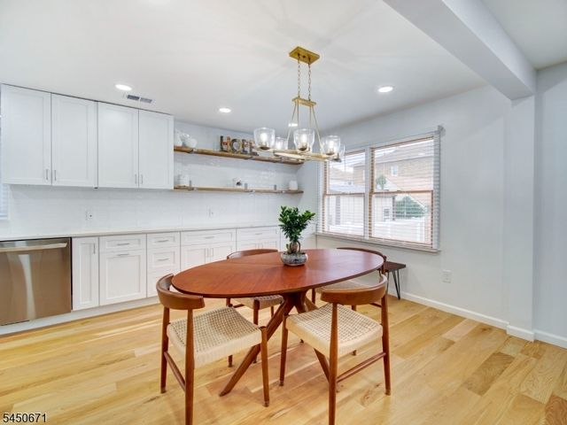 21 N 18th St, Kenilworth Boro, NJ 07033