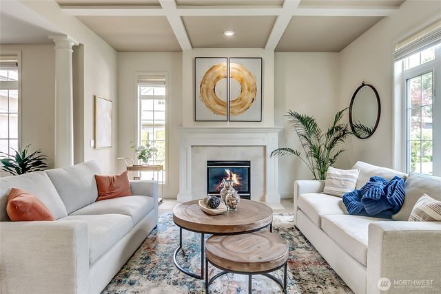 323 240th Place SE, Sammamish, WA 98074