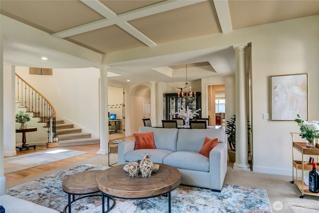 323 240th Place SE, Sammamish, WA 98074