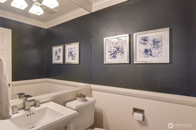 323 240th Place SE, Sammamish, WA 98074