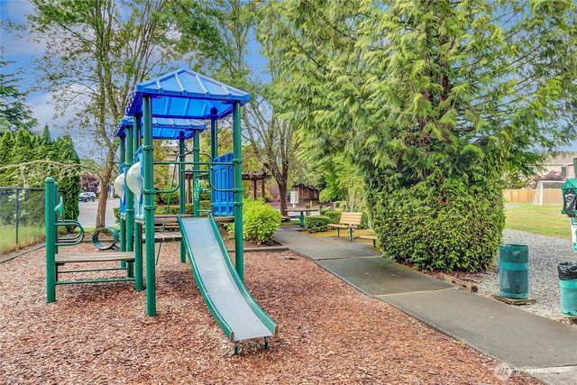 323 240th Place SE, Sammamish, WA 98074