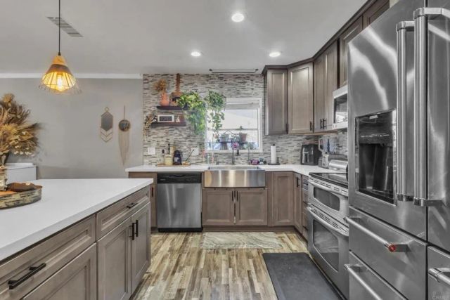 152 S Stephanie Ln, El Cajon, CA 92019