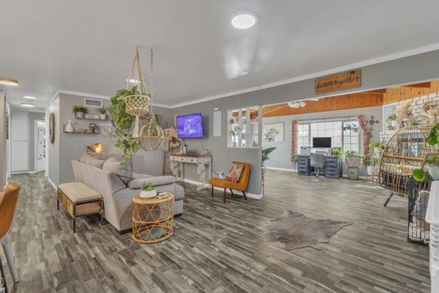 152 S Stephanie Ln, El Cajon, CA 92019