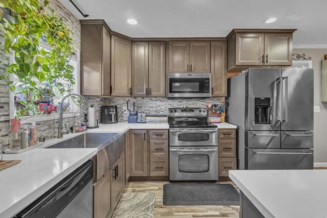 152 S Stephanie Ln, El Cajon, CA 92019