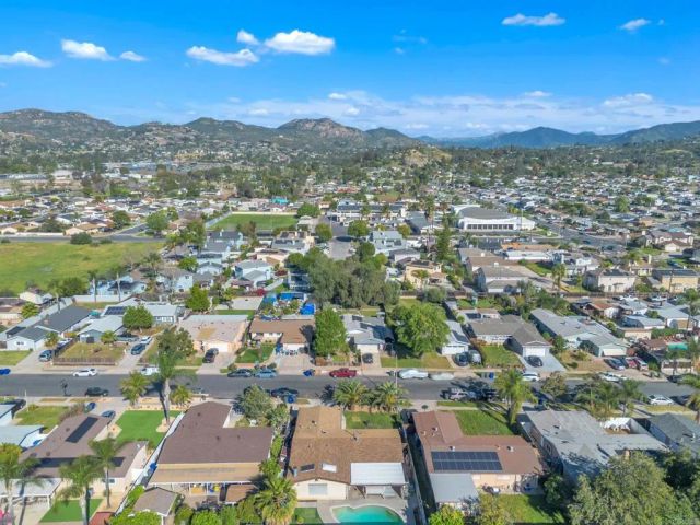 152 S Stephanie Ln, El Cajon, CA 92019