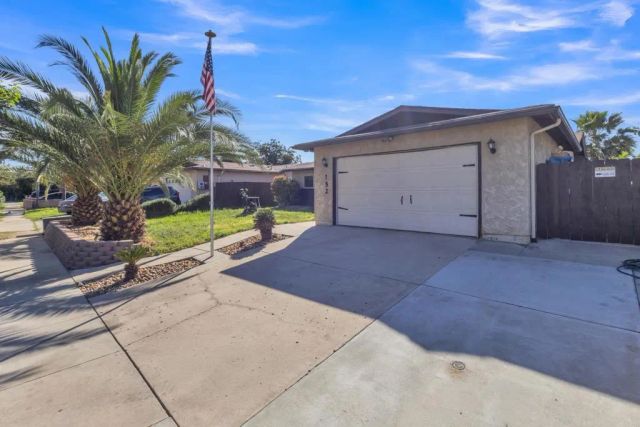 152 S Stephanie Ln, El Cajon, CA 92019