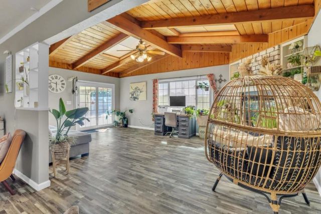 152 S Stephanie Ln, El Cajon, CA 92019