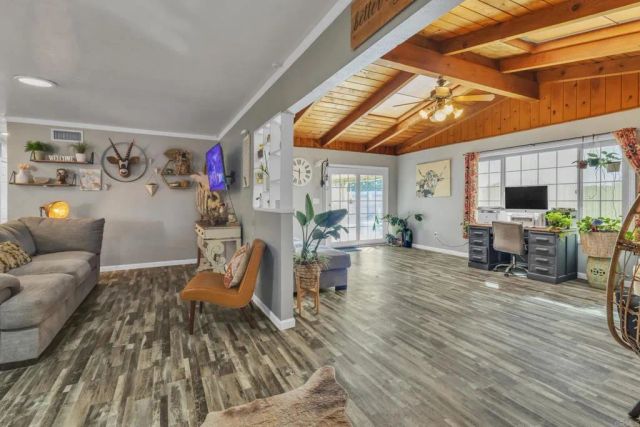 152 S Stephanie Ln, El Cajon, CA 92019