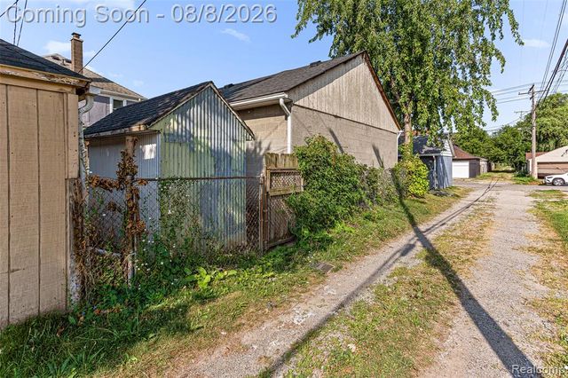 107 Elm Street, River Rouge, MI 48218