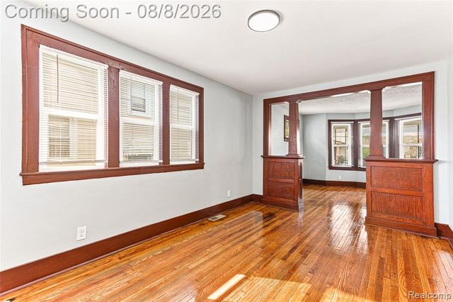 107 Elm Street, River Rouge, MI 48218