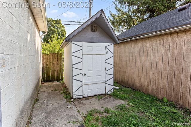 107 Elm Street, River Rouge, MI 48218