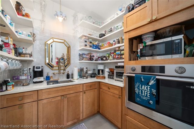 211 S Bear Pointe Drive, Lake Placid, FL 33852