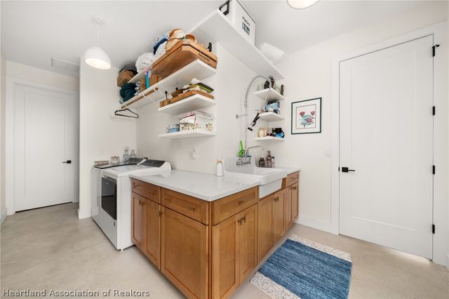 211 S Bear Pointe Drive, Lake Placid, FL 33852