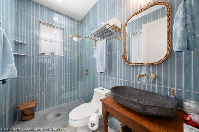 211 S Bear Pointe Drive, Lake Placid, FL 33852