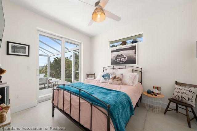 211 S Bear Pointe Drive, Lake Placid, FL 33852