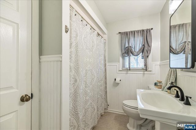 48 Oliver Place, Ringwood, NJ 07456