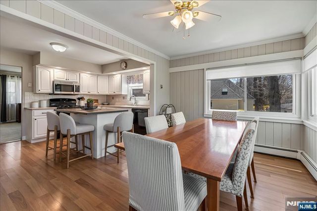 48 Oliver Place, Ringwood, NJ 07456