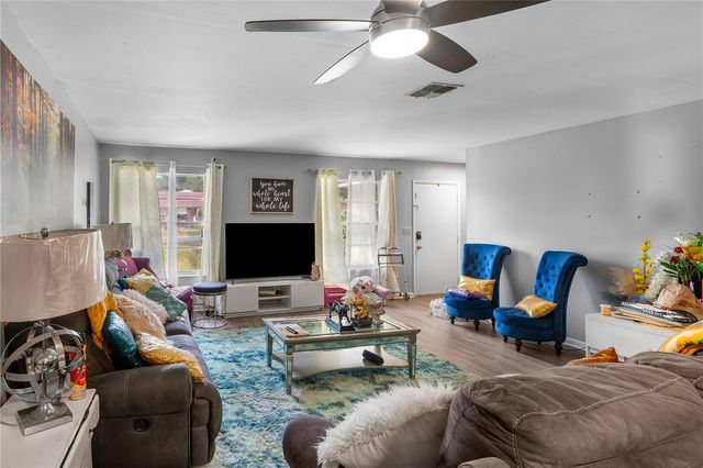 9303 PINE LANE, Ocala, FL 34472