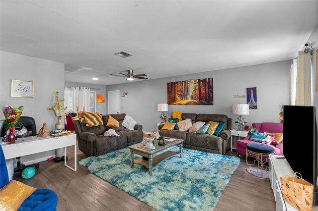 9303 PINE LANE, Ocala, FL 34472