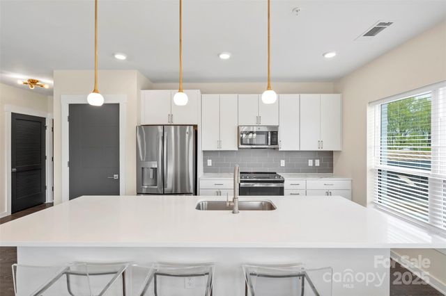 3630 N Davidson Street 3301, Charlotte, NC 28205